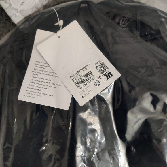 NWT Lululemon Double-Zip Backpack 22L - Picture 11 of 11